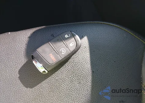 2023 Jeep Compass Latitude Lux Fwd from USA, damaged, VIN 3C4NJDFN4PT521605